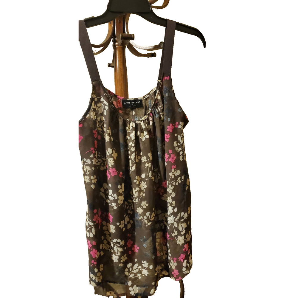 Layne Bryant large sleeveless blouse